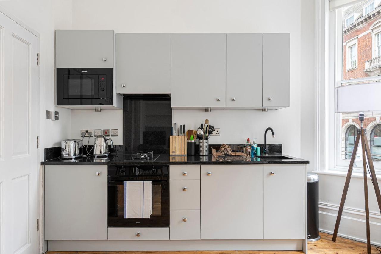 Chic Apartment Near Kensington Palace London Exterior foto